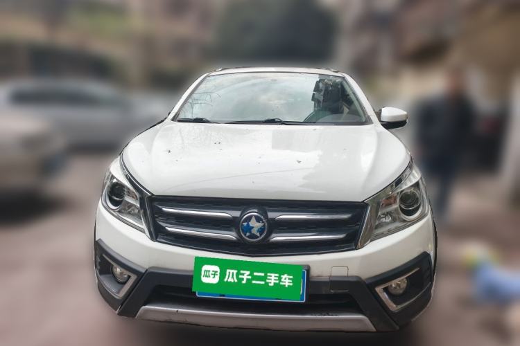 Used Venucia T70X 2015 2.0L CVT SmartFun Sport Edition Front