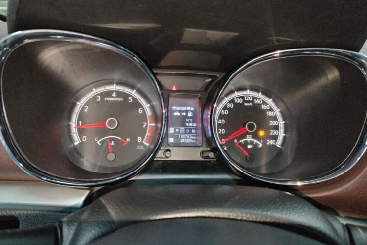 Used Venucia T70X 2015 2.0L CVT SmartFun Sport Edition Instrument Cluster