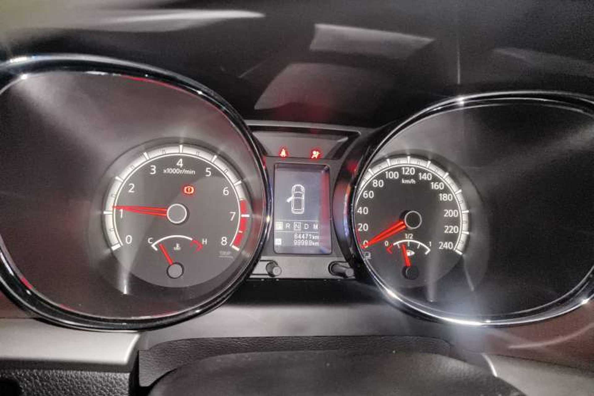 Used Venucia T70X 2015 2.0L CVT SmartFun Sport Edition Instrument Cluster