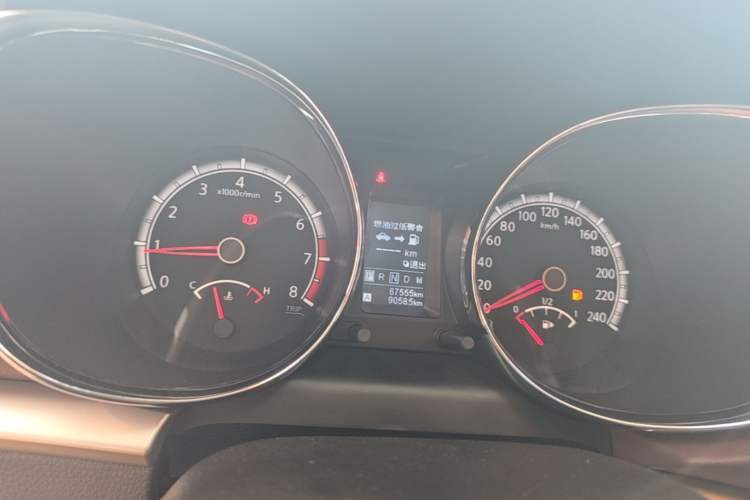 Used Venucia T70X 2015 2.0L CVT SmartFun Sport Edition Instrument Cluster