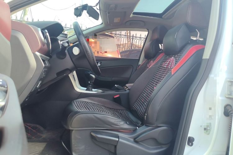 Used Venucia T70X 2015 2.0L Manual RuiXiang Sport Edition Left Front Seat