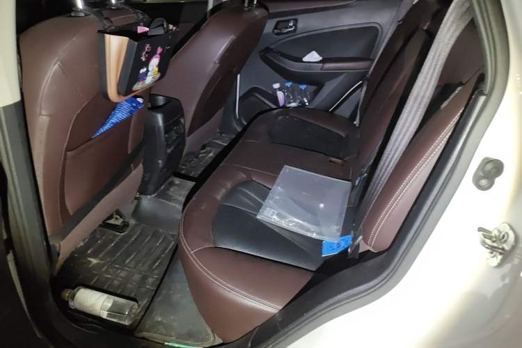 Used Venucia T70X 2015 2.0L CVT SmartFun Sport Edition Left Rear Seat