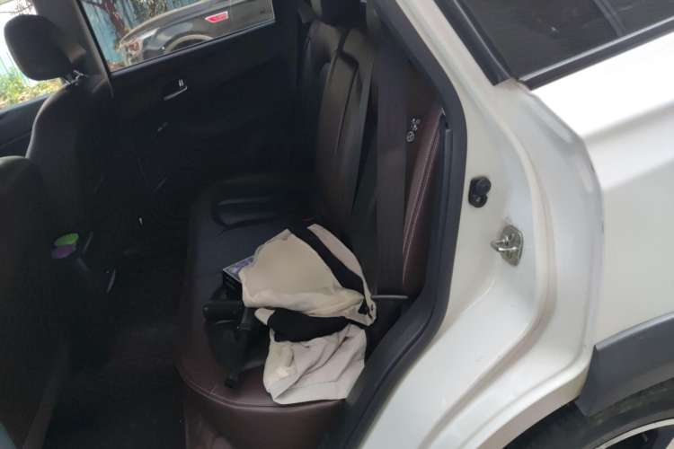 Used Venucia T70X 2015 2.0L CVT Smart Enjoyment Sport Edition Left Rear Seat