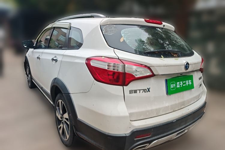 Used Venucia T70X 2015 2.0L CVT SmartFun Sport Edition Rear Left 45 Deg