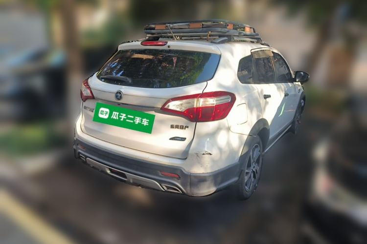 Used Venucia T70X 2015 2.0L CVT SmartFun Sport Edition Rear Right 45 Deg