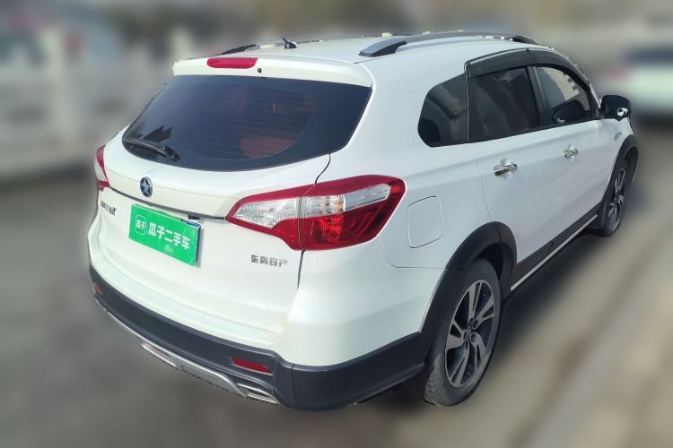 Used Venucia T70X 2015 2.0L Manual RuiXiang Sport Edition Rear Right 45 Deg
