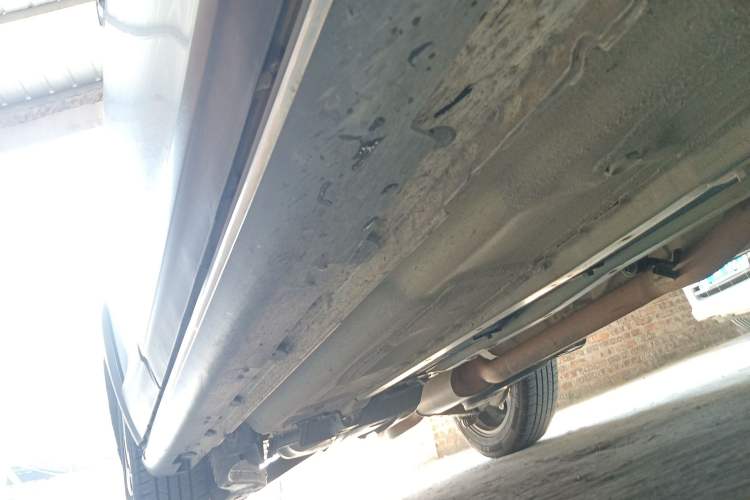 Used Venucia T70X 2015 2.0L CVT SmartFun Sport Edition Right Side Sill