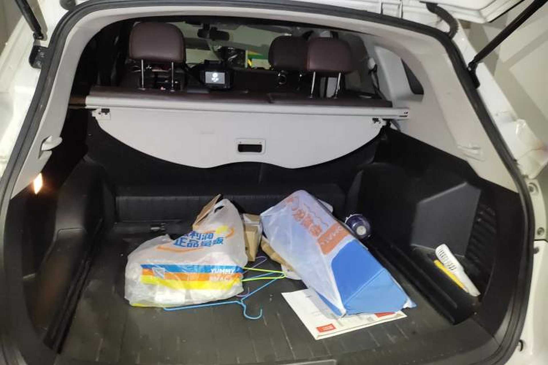 Used Venucia T70X 2015 2.0L CVT SmartFun Sport Edition Trunk