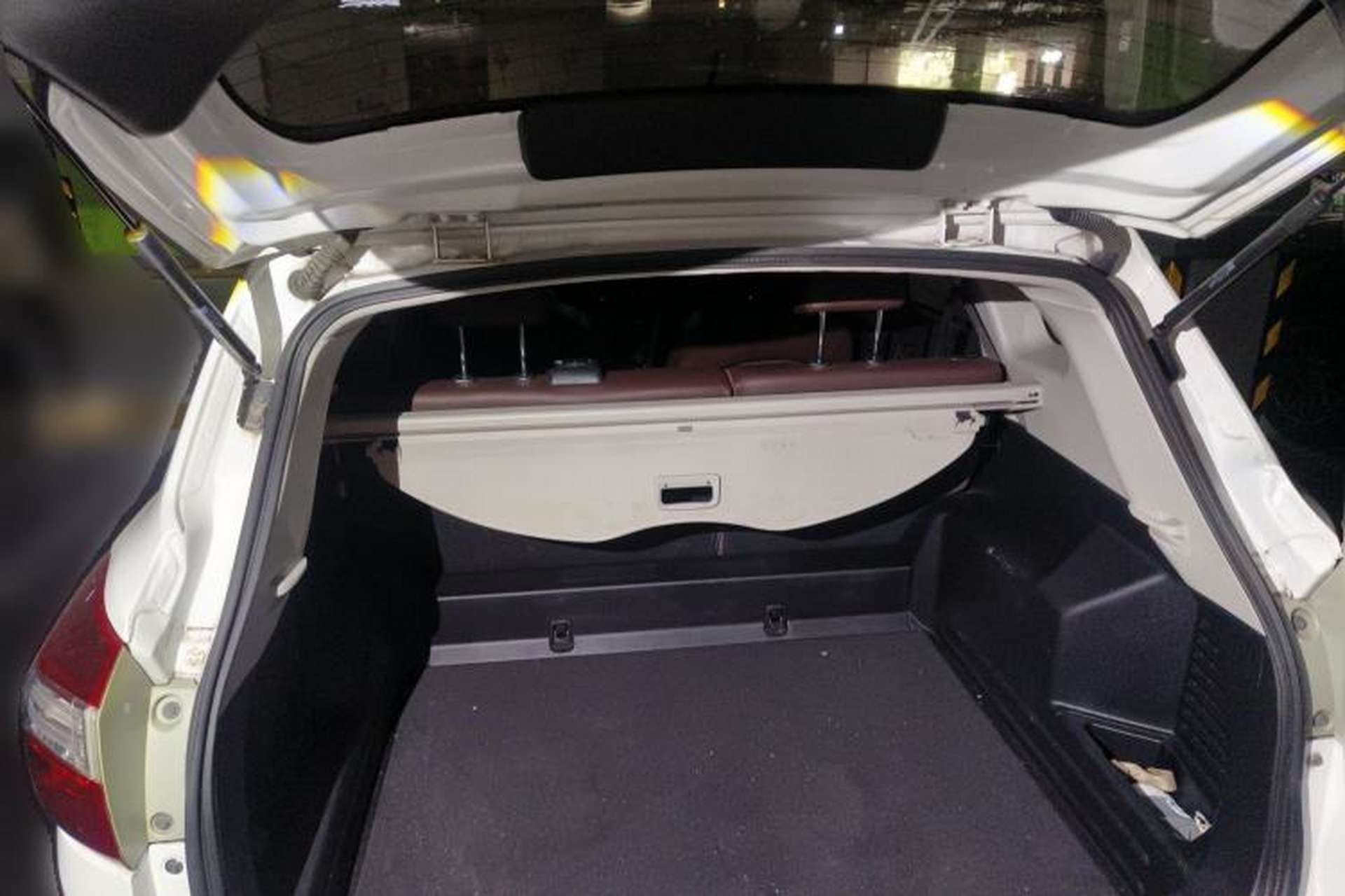Used Venucia T70X 2015 2.0L CVT SmartFun Sport Edition Trunk
