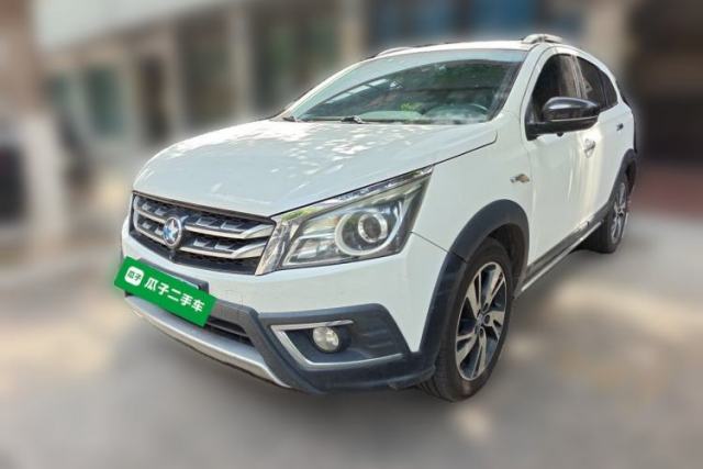 Used Venucia T70X 2016 2.0L CVT SmartFun Sport Edition