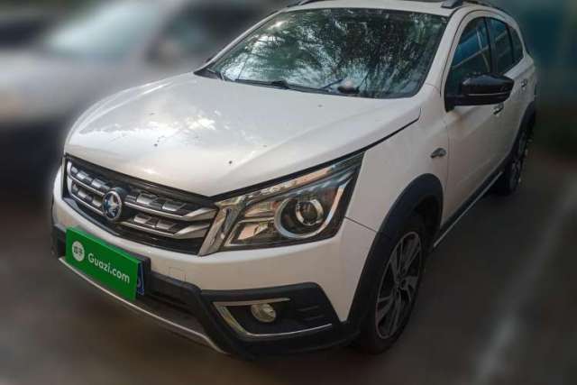 Used Venucia T70X 2016 2.0L CVT SmartFun Sport Edition