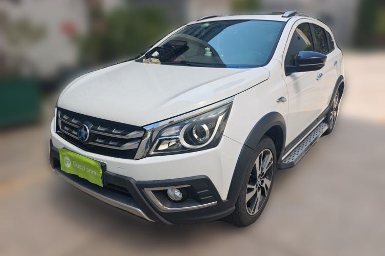 Ojetý Venucia T70X 2016 2.0L CVT SmartFun Sport Edition Guazi used car, China used car export, Used car for sale, Used  cars, Cheapest cars for sale