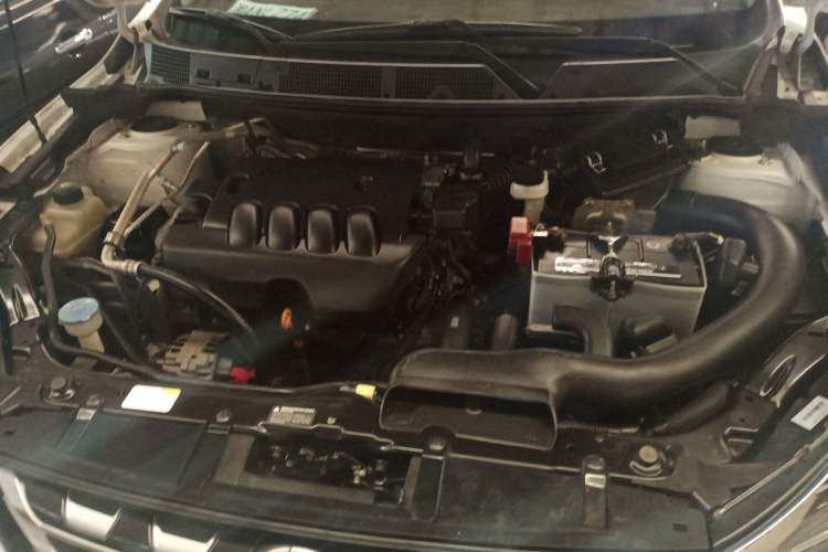 Used Venucia T70X 2016 2.0L CVT SmartFun Sport Edition Engine Bay