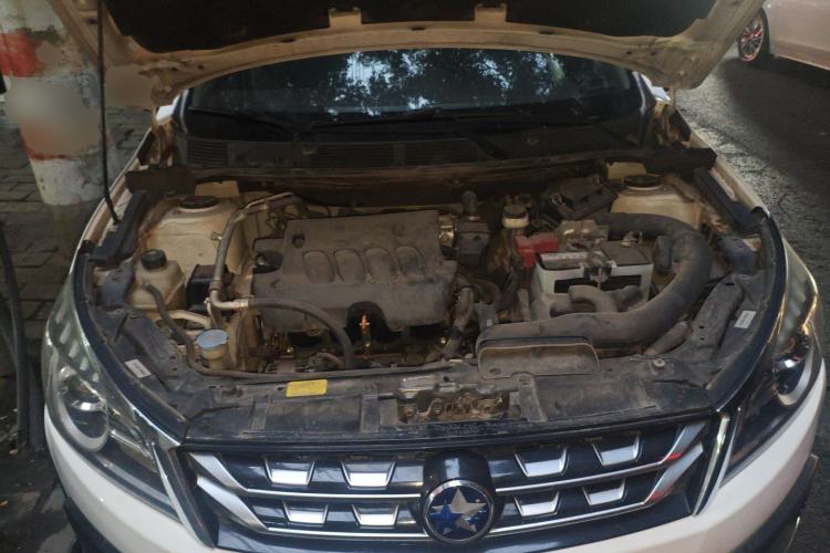 Used Venucia T70X 2016 2.0L CVT SmartFun Sport Edition Engine Bay