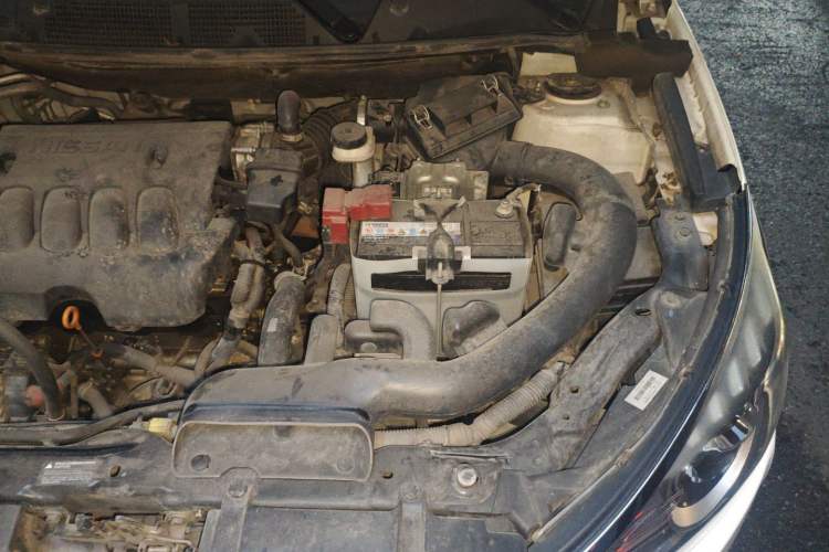 Used Venucia T70X 2016 2.0L CVT SmartFun Sport Edition Engine Bay Left