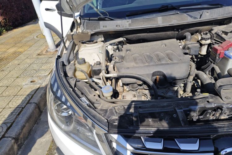 Used Venucia T70X 2016 2.0L CVT SmartFun Sport Edition Engine Bay Right