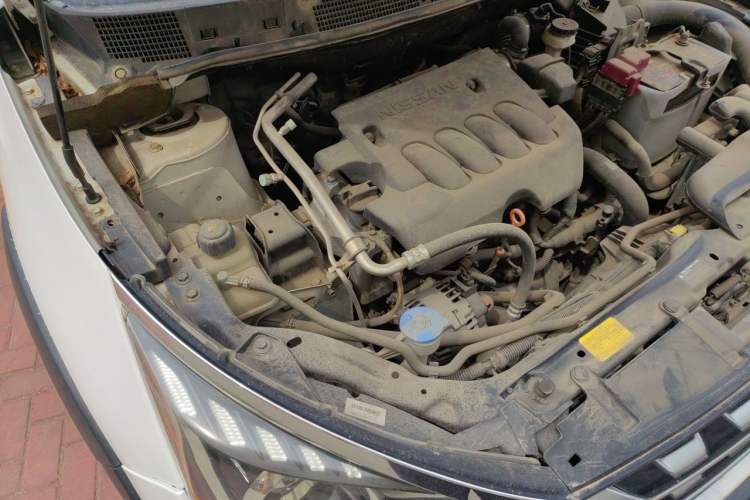 Used Venucia T70X 2016 2.0L CVT SmartFun Sport Edition Engine Bay Right
