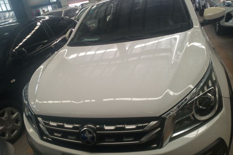 Used Venucia T70X 2016 2.0L CVT SmartFun Sport Edition Exterior 1