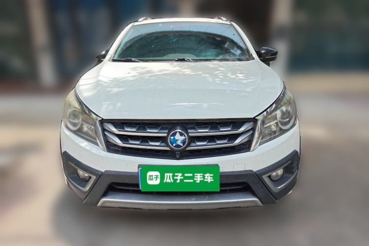 Used Venucia T70X 2016 2.0L CVT SmartFun Sport Edition Front