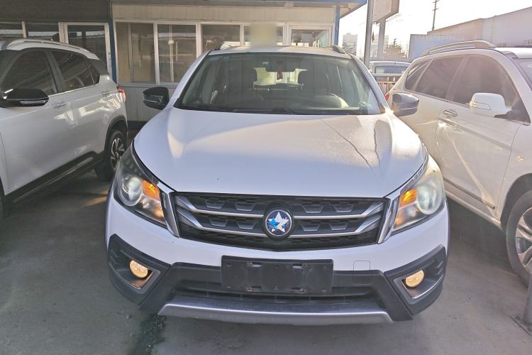 Used Venucia T70X 2016 2.0L CVT SmartFun Sport Edition Front