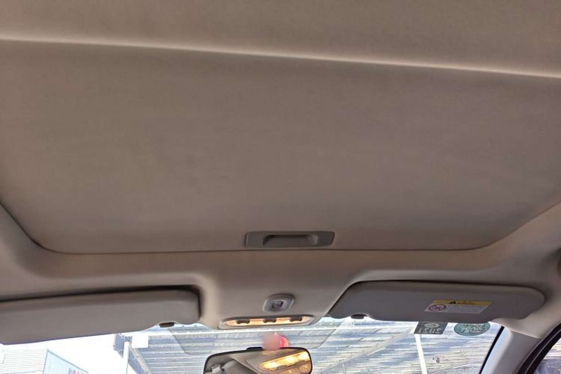 Used Venucia T70X 2016 2.0L CVT SmartFun Sport Edition Headliner
