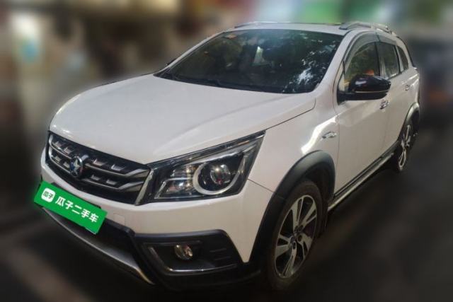 Used Venucia T70X 2016 2.0L CVT SmartFun Sport Edition