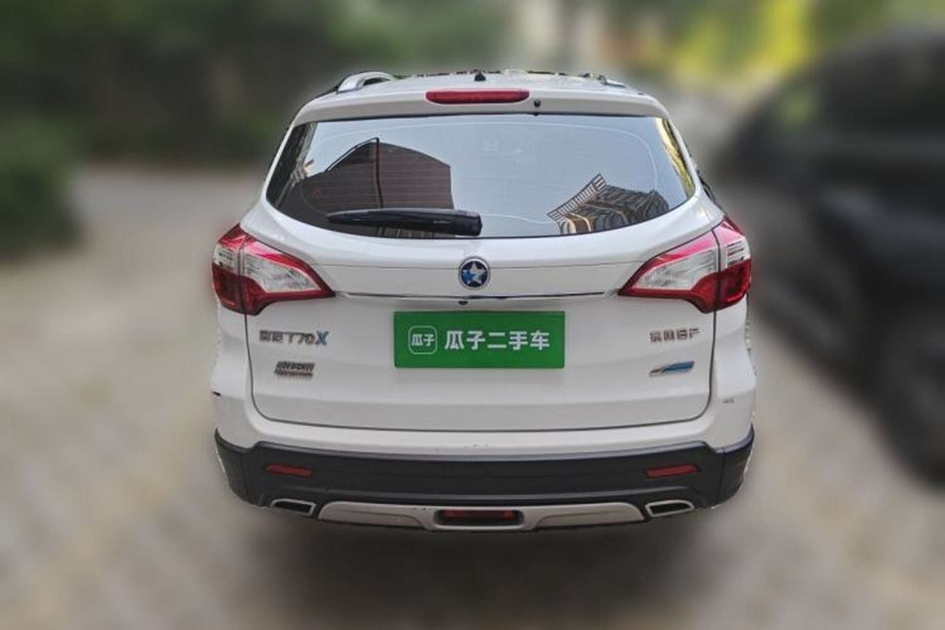 Used Venucia T70X 2016 2.0L CVT SmartFun Sport Edition Rear