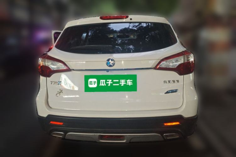 Used Venucia T70X 2016 2.0L CVT SmartFun Sport Edition Rear
