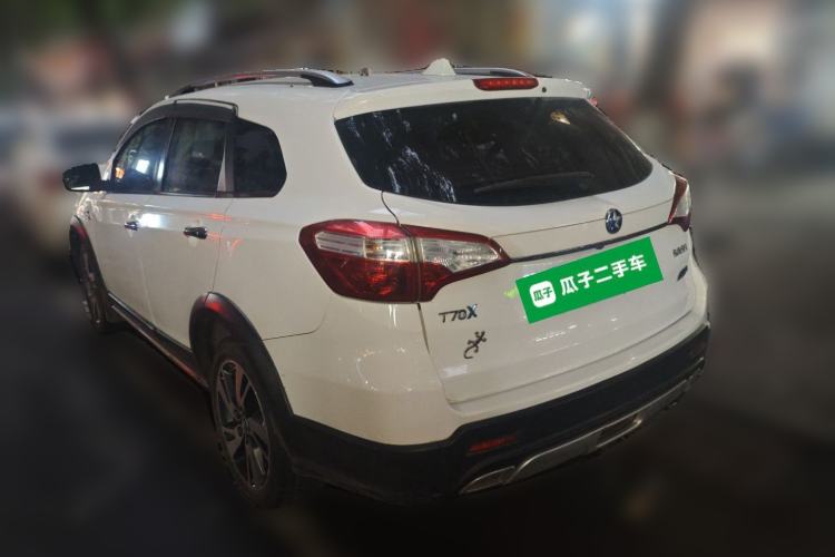 Used Venucia T70X 2016 2.0L CVT SmartFun Sport Edition Rear Left 45 Deg