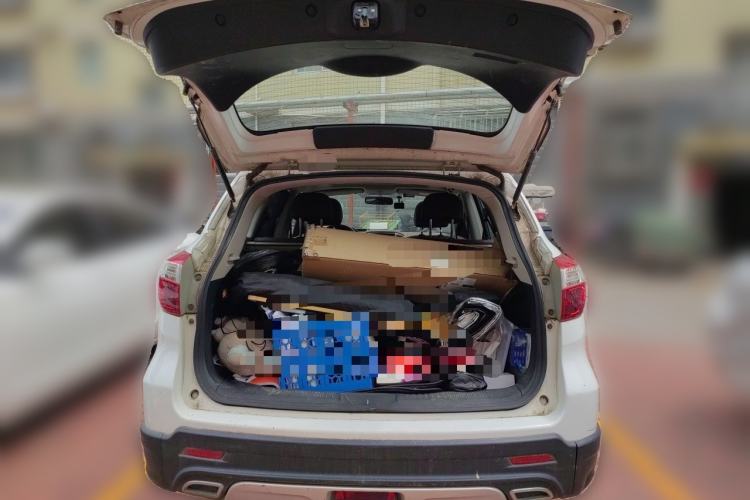 Used Venucia T70X 2016 2.0L CVT SmartFun Sport Edition Trunk