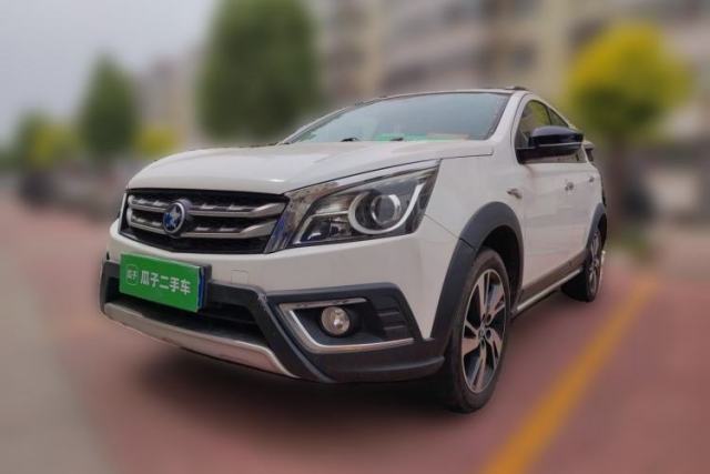 Used Venucia T70X 2016 2.0L CVT SmartFun Sport Edition