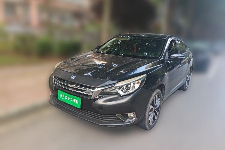 Used Venucia T90 2017 2.0L Manual ChenShang Edition Guazi used car, China used car export, Used car for sale, Used cars, Cheapest cars for sale