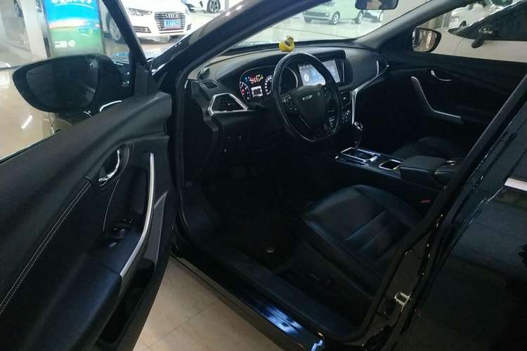 Used Venucia T90 2017 2.0L CVT Smart Edition Driver Seat