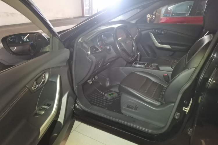 Used Venucia T90 2017 2.0L CVT Smart Edition Driver Seat