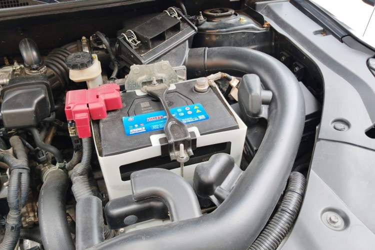 Used Venucia T90 2017 2.0L CVT Smart Edition Engine Bay Left