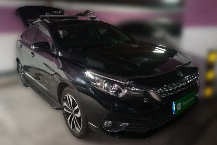 Used Venucia T90 2017 2.0L CVT Smart Edition Exterior 2