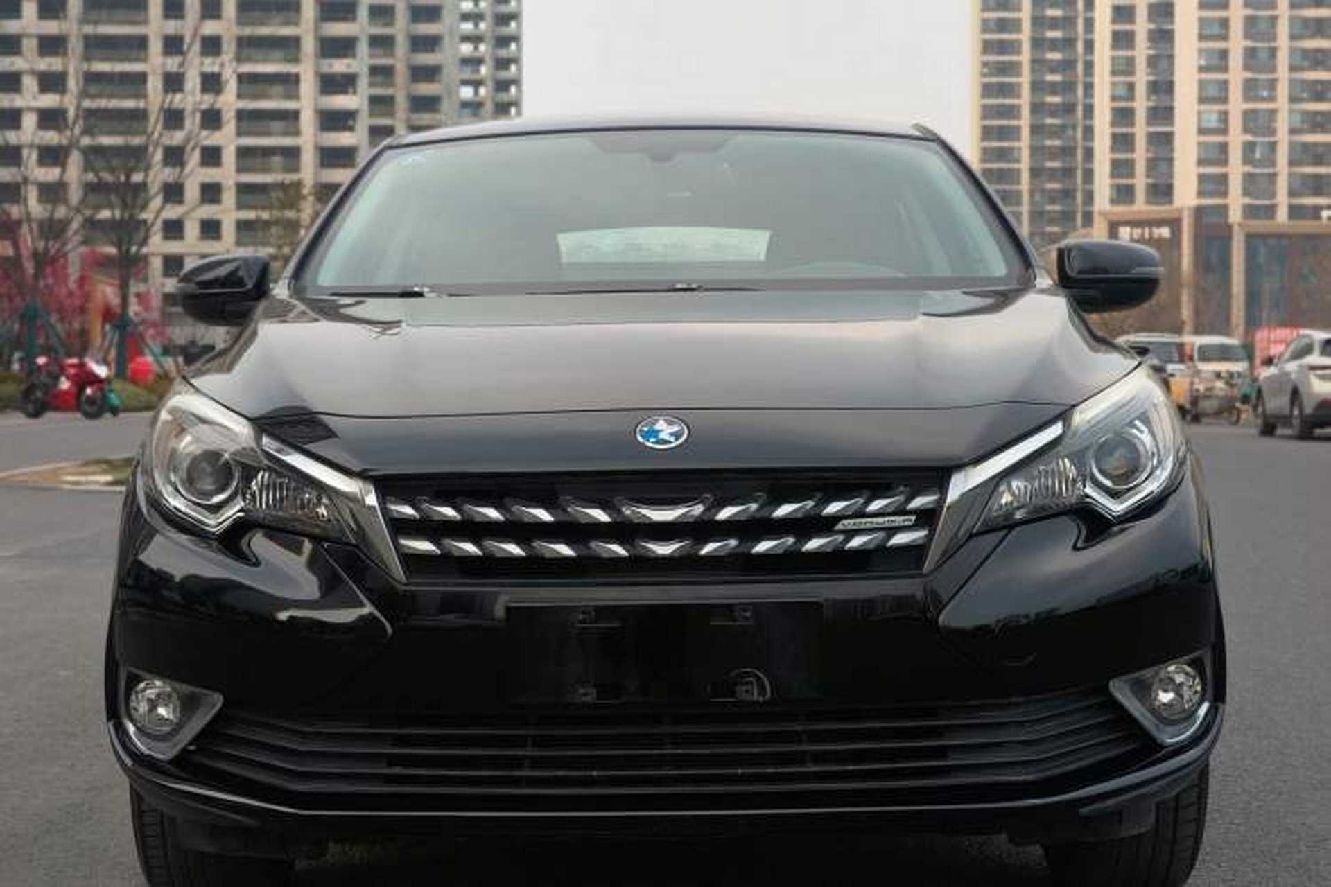 Used Venucia T90 2017 2.0L Manual ChenShang Edition Exterior 4