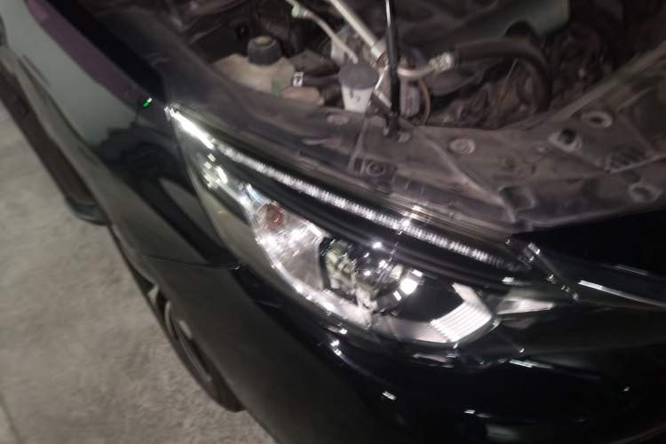 Used Venucia T90 2017 2.0L CVT Smart Edition Exterior 6