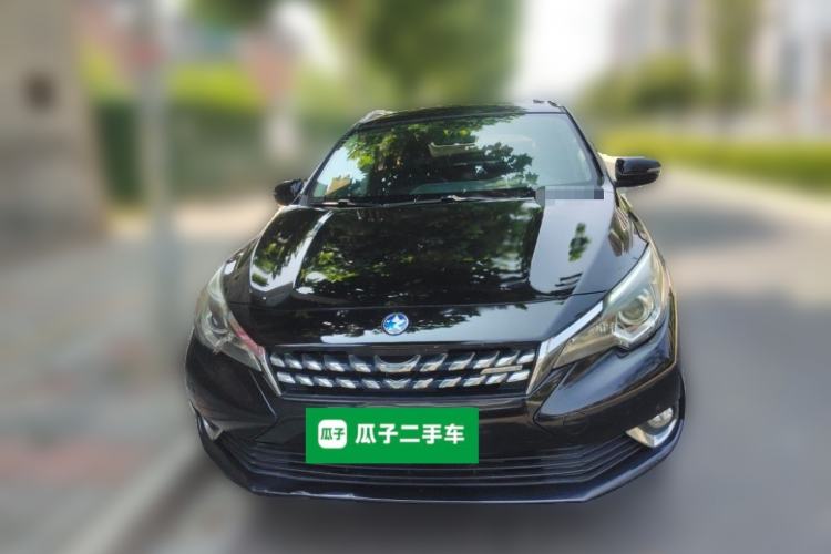 Used Venucia T90 2017 2.0L CVT Smart Edition Front