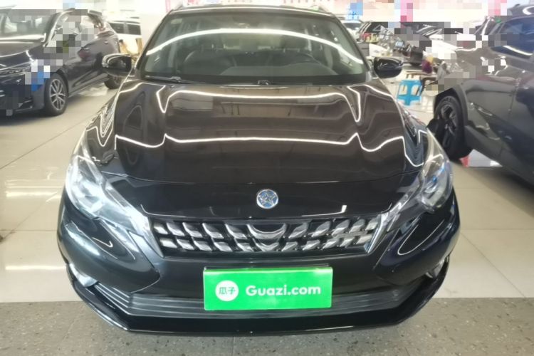 Used Venucia T90 2017 2.0L CVT Smart Edition Front