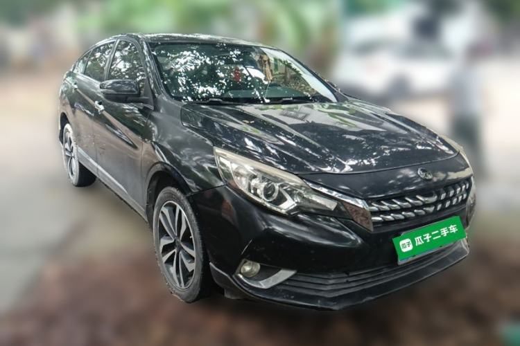 Used Venucia T90 2017 2.0L Manual Fashion Edition Front Right 45 Deg