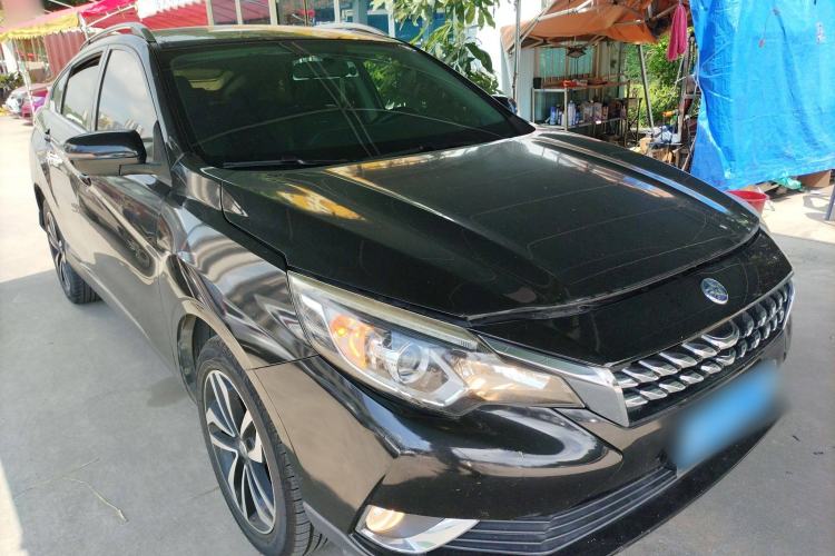 Used Venucia T90 2017 2.0L CVT Smart Edition Front Right 45 Deg
