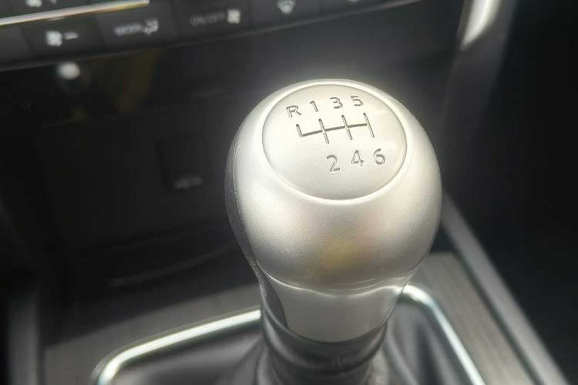 Used Venucia T90 2017 2.0L Manual ChenShang Edition Gear Lever