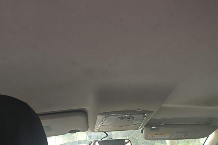 Used Venucia T90 2017 2.0L Manual ChenShang Edition Headliner