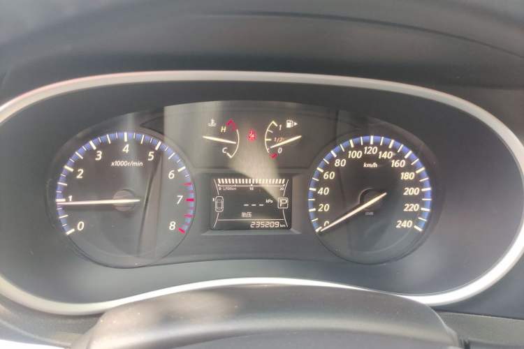 Used Venucia T90 2017 2.0L CVT Smart Edition Instrument Cluster