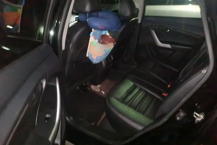 Used Venucia T90 2017 2.0L CVT Smart Edition Interior 4