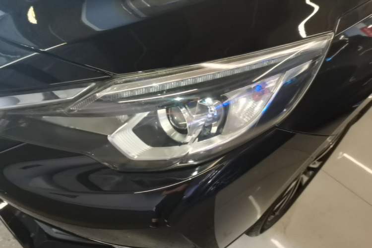 Used Venucia T90 2017 2.0L CVT Smart Edition Left Front Headlight
