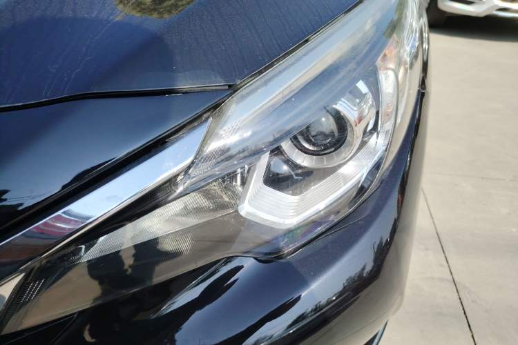 Used Venucia T90 2017 2.0L Manual ChenShang Edition Left Front Headlight