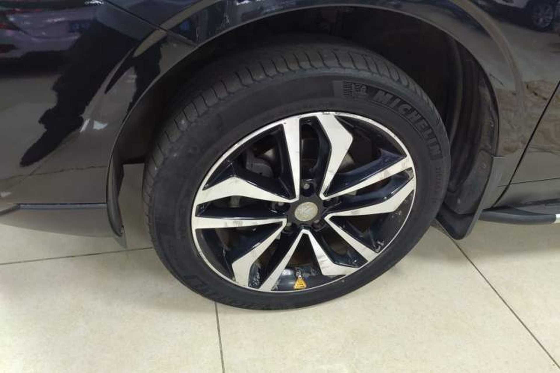 Used Venucia T90 2017 2.0L CVT Fashion Edition Left Front Wheel Hub