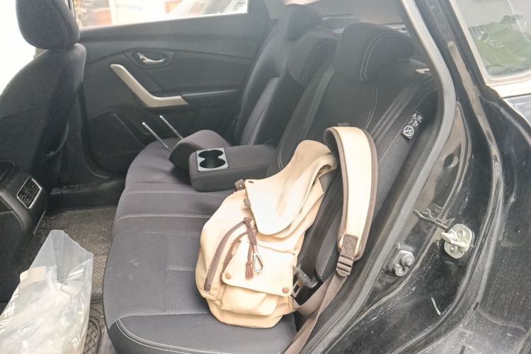 Used Venucia T90 2017 2.0L Manual Fashion Edition Left Rear Seat